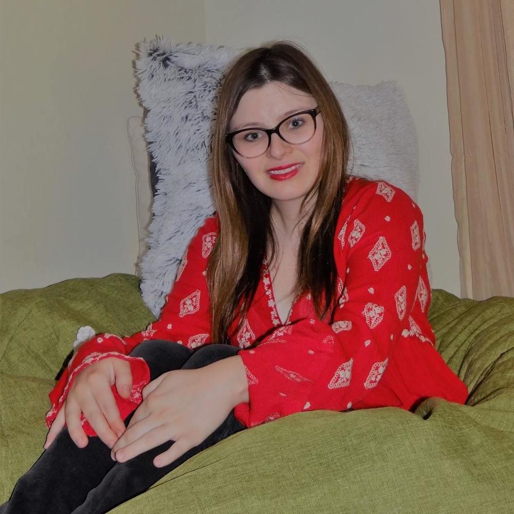 Meet your Posher, Anna